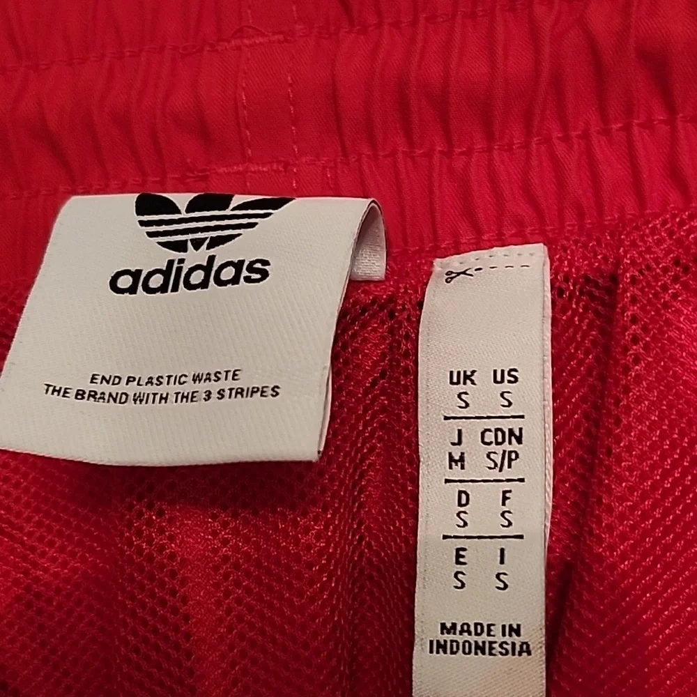 Adidas originals swim trunks man's size small - Picture 2 of 3